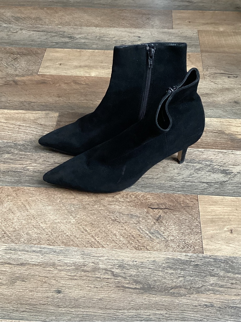 Pelle Moda pointed Toe Black Suede Ankle Booties with Kitten Heel